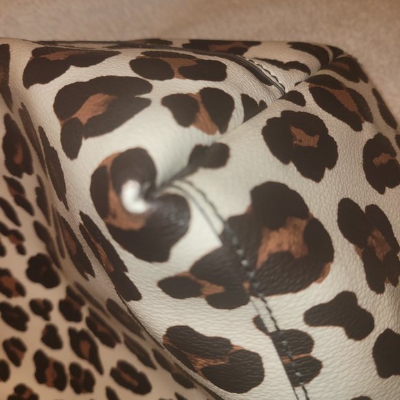 Tory Burch Kerrington Animal Print Coated Tote Handbag - Picture 14 of 16